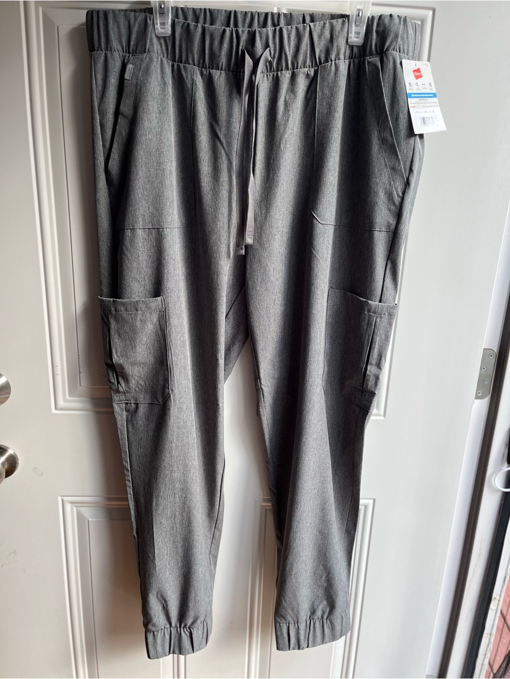 Hanes. Comfort Fit sizeXL grey jogger, scrub pants. NWTG 4 pockets.